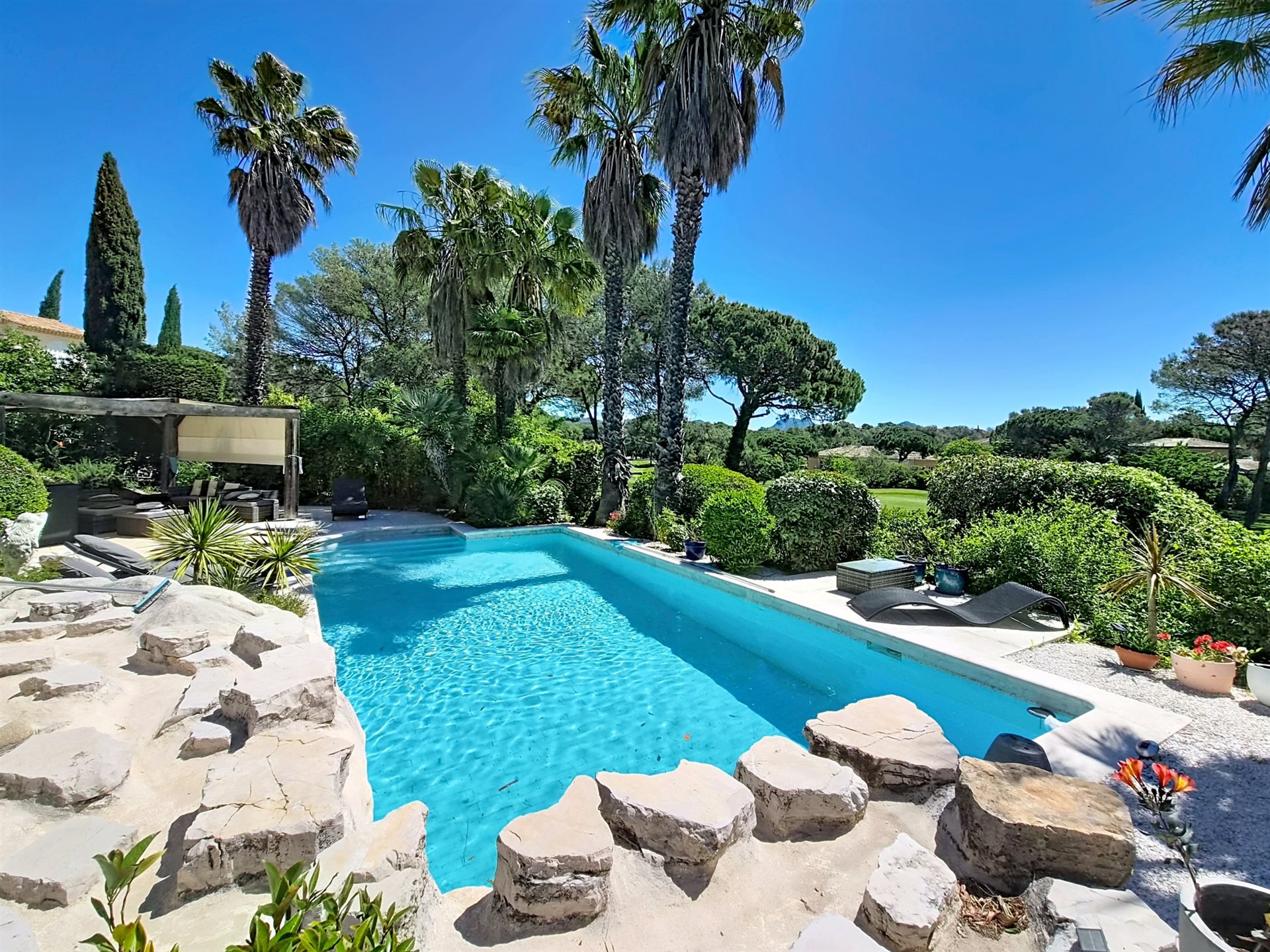 Maison à vendre, 305m², Saint-Raphaël