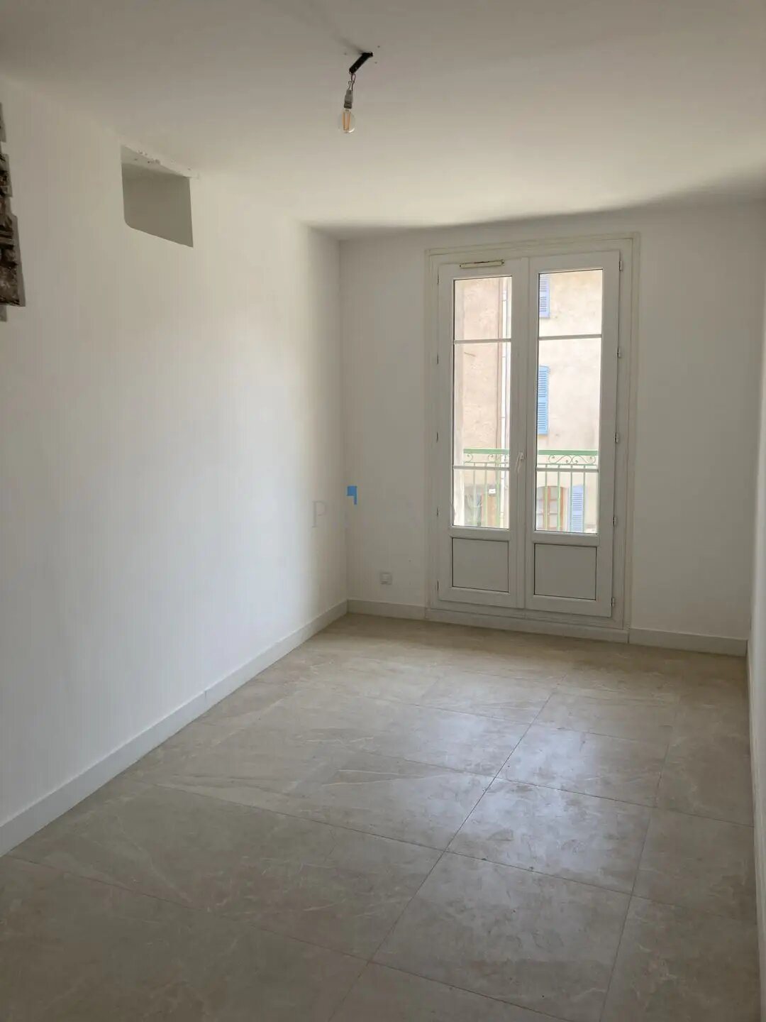 Appartement à louer, 61m², Fréjus