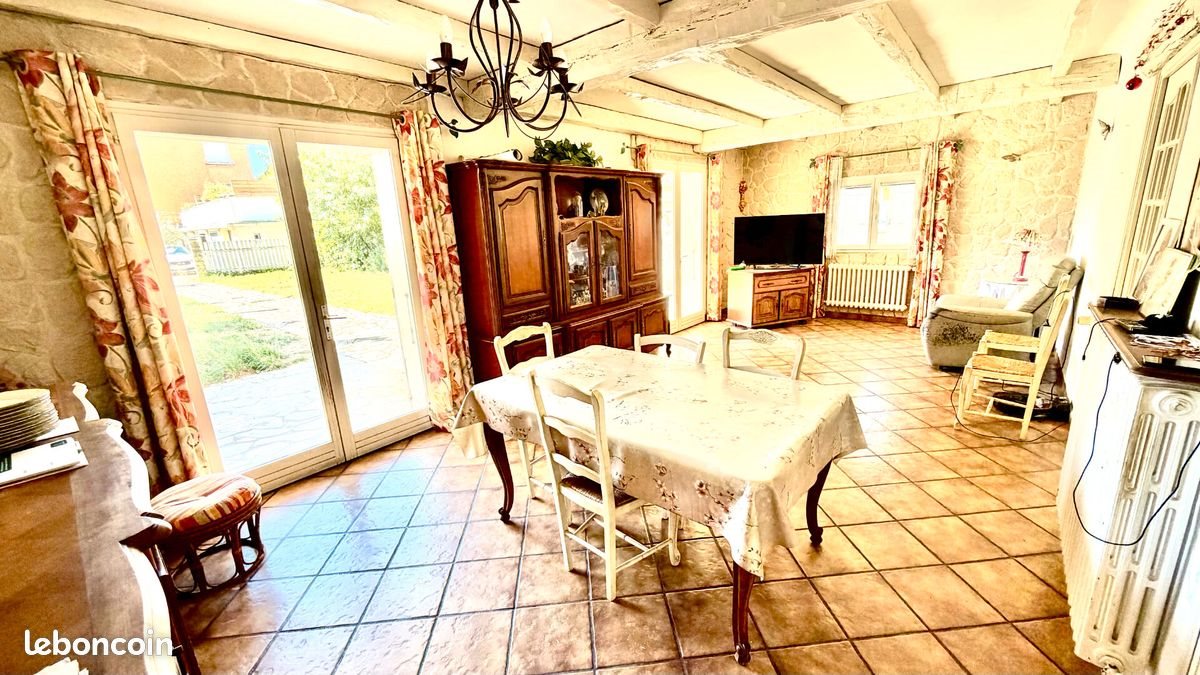 Maison à vendre, 121m², Entraigues-sur-la-Sorgue