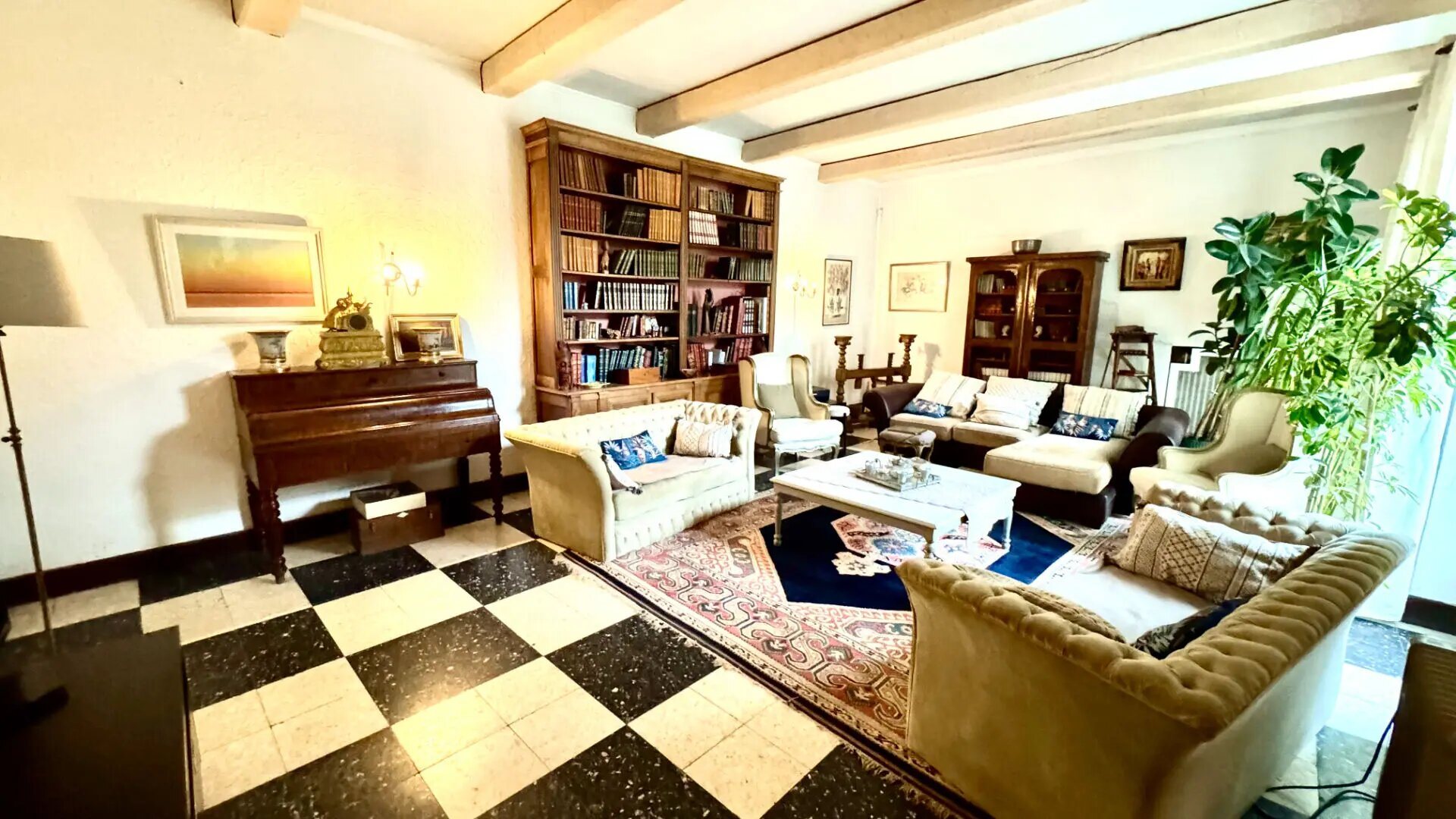 Maison à vendre, 1380m², Althen-des-Paluds
