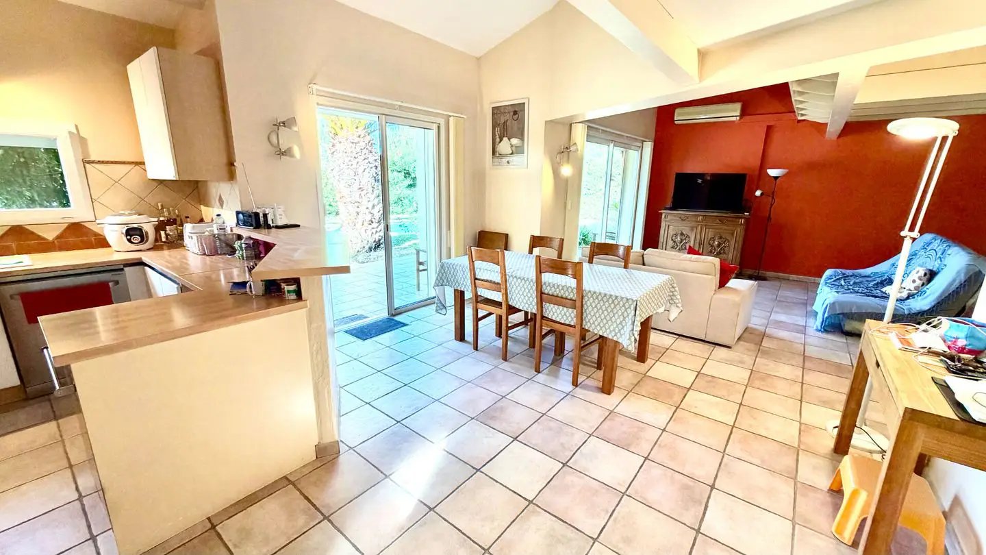 Maison à vendre, 125m², Althen-des-Paluds