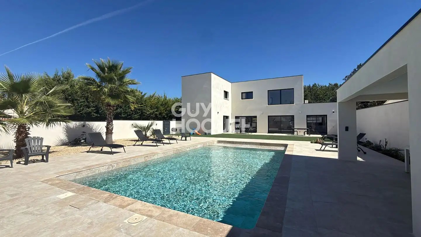 Maison à vendre, 195m², L'Isle-sur-la-Sorgue