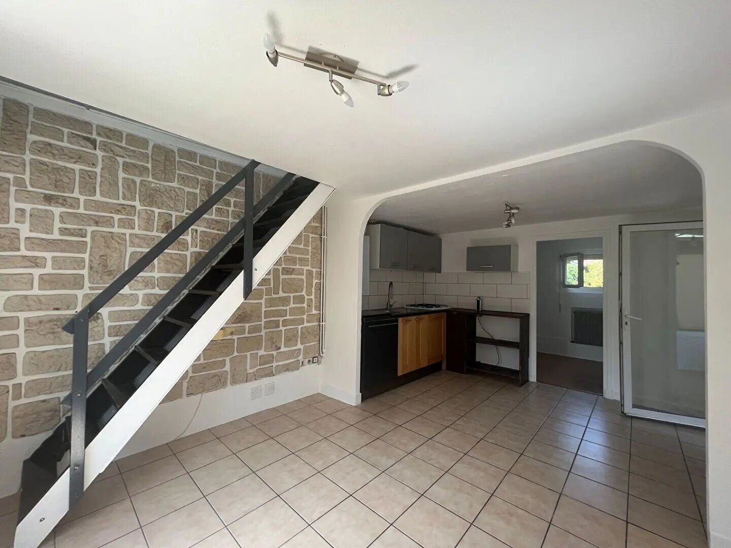 Maison à louer, 35m², Viry-Châtillon
