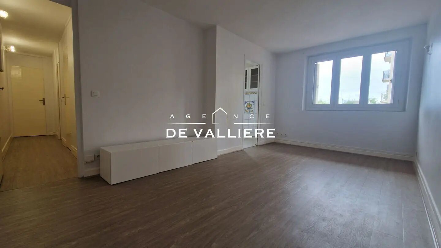 Appartement à louer, 56m², Nanterre