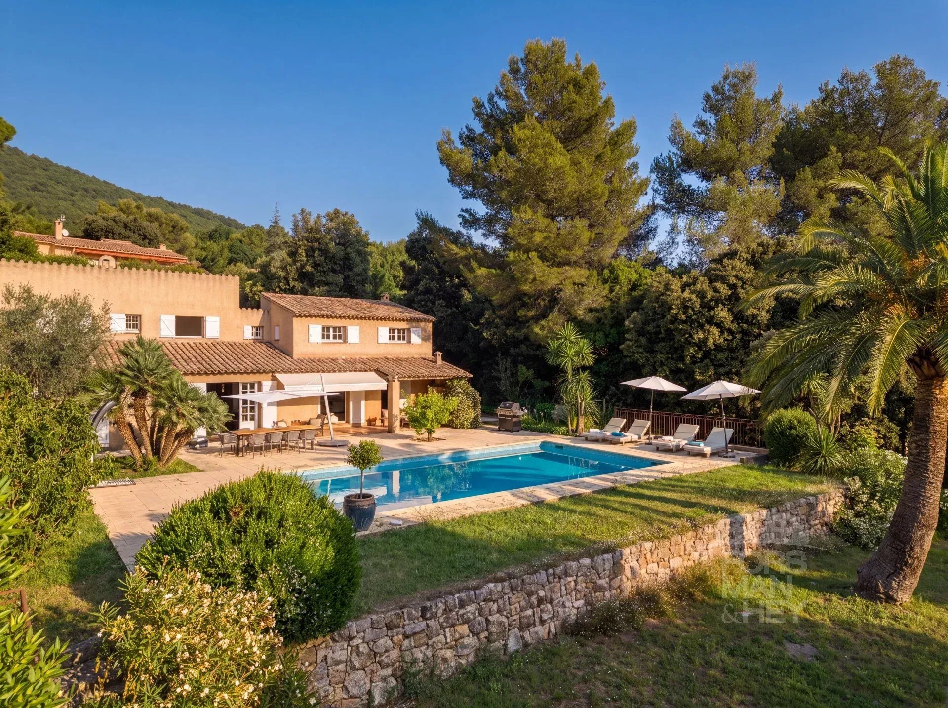 Maison à vendre, 187m², Grasse