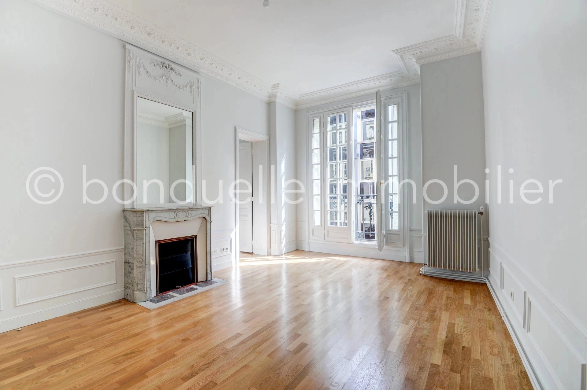 Appartement à louer, 158m², Paris 9ème
