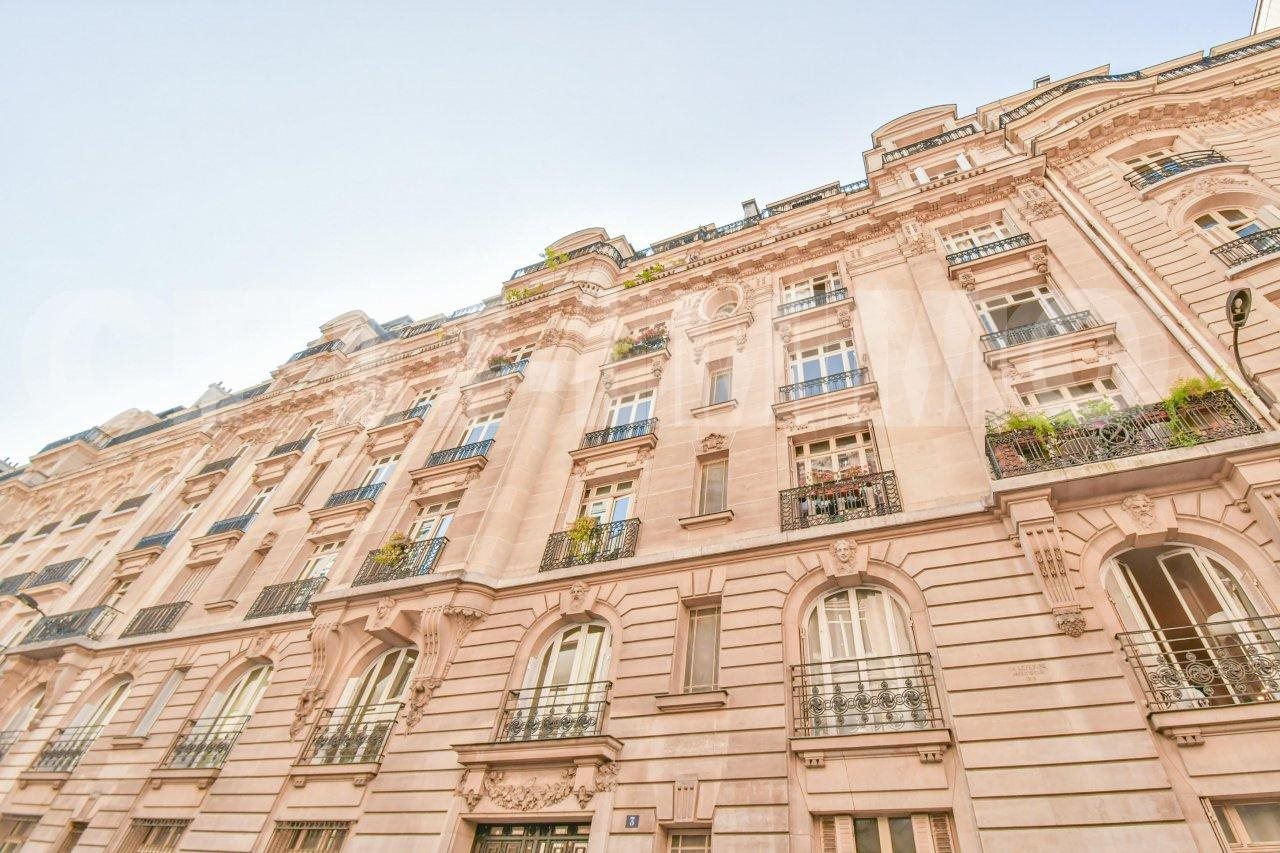 Appartement à louer, 266m², Paris 9ème