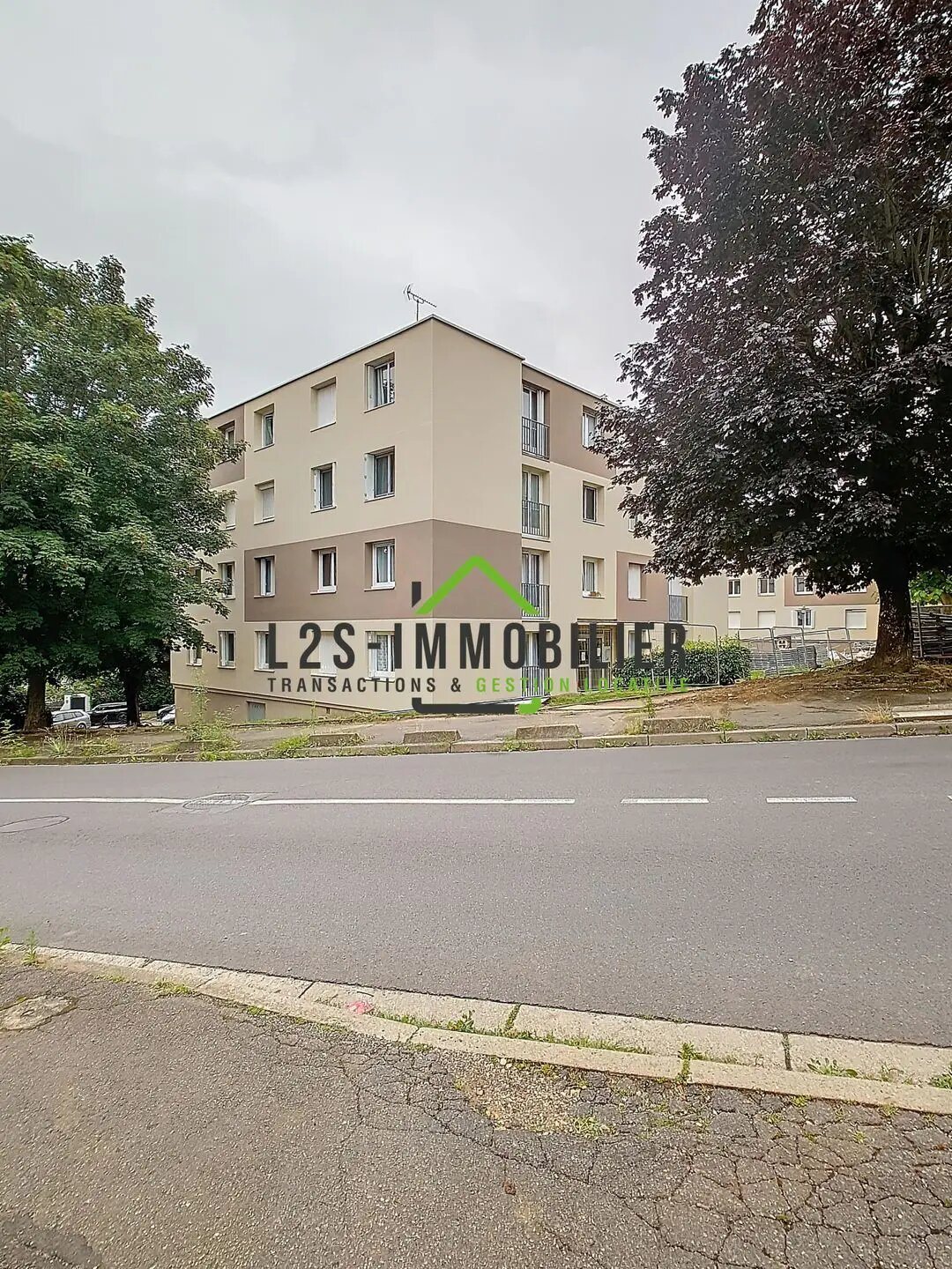 Appartement à louer, 65m², Domont