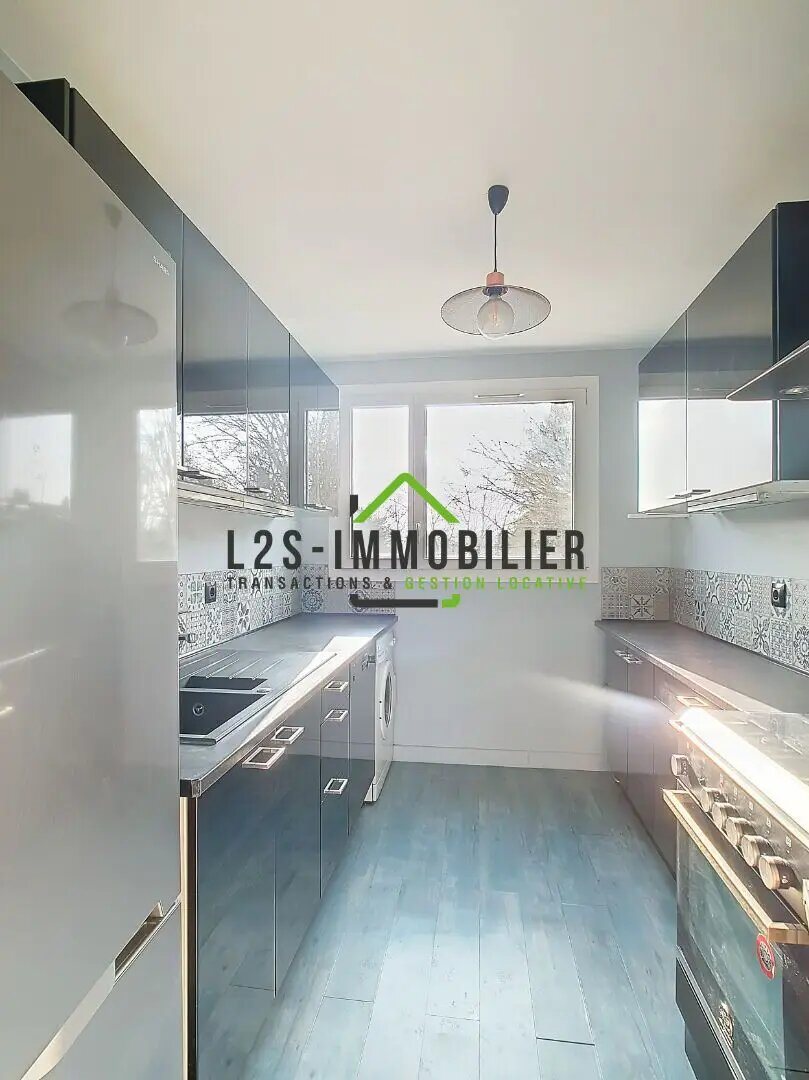 Appartement à louer, 70m², Domont