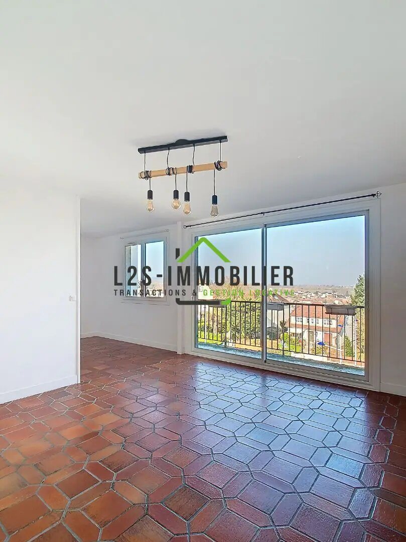Appartement à louer, 70m², Domont