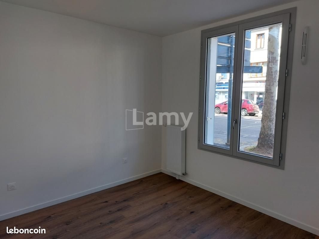 Appartement à louer, 49m², Mantes-la-Jolie