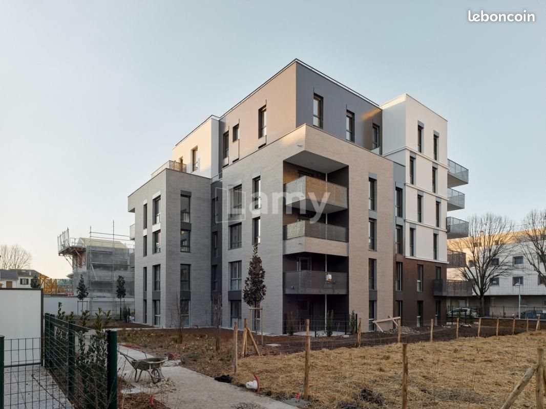Appartement à louer, 90m², La Courneuve