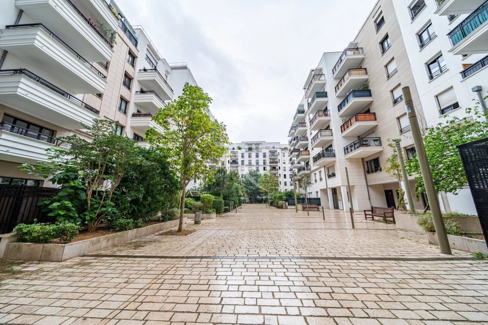 Appartement à vendre, 69m², Suresnes