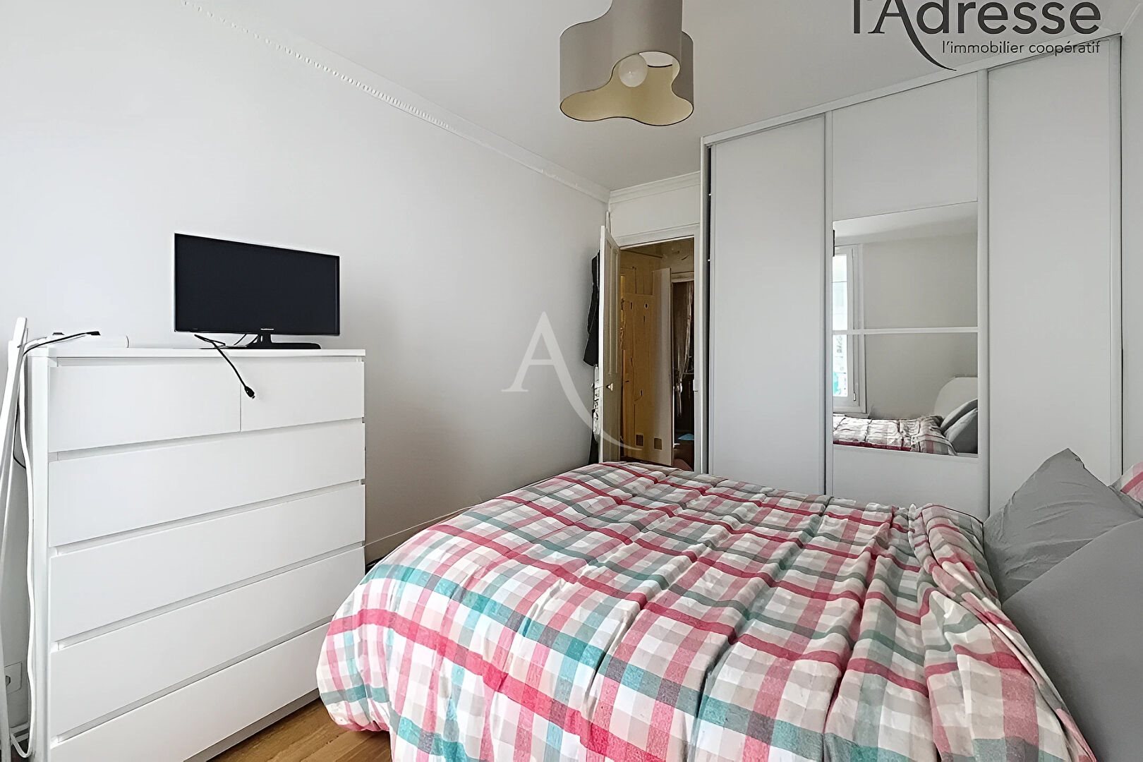 Appartement à louer, 40m², Suresnes