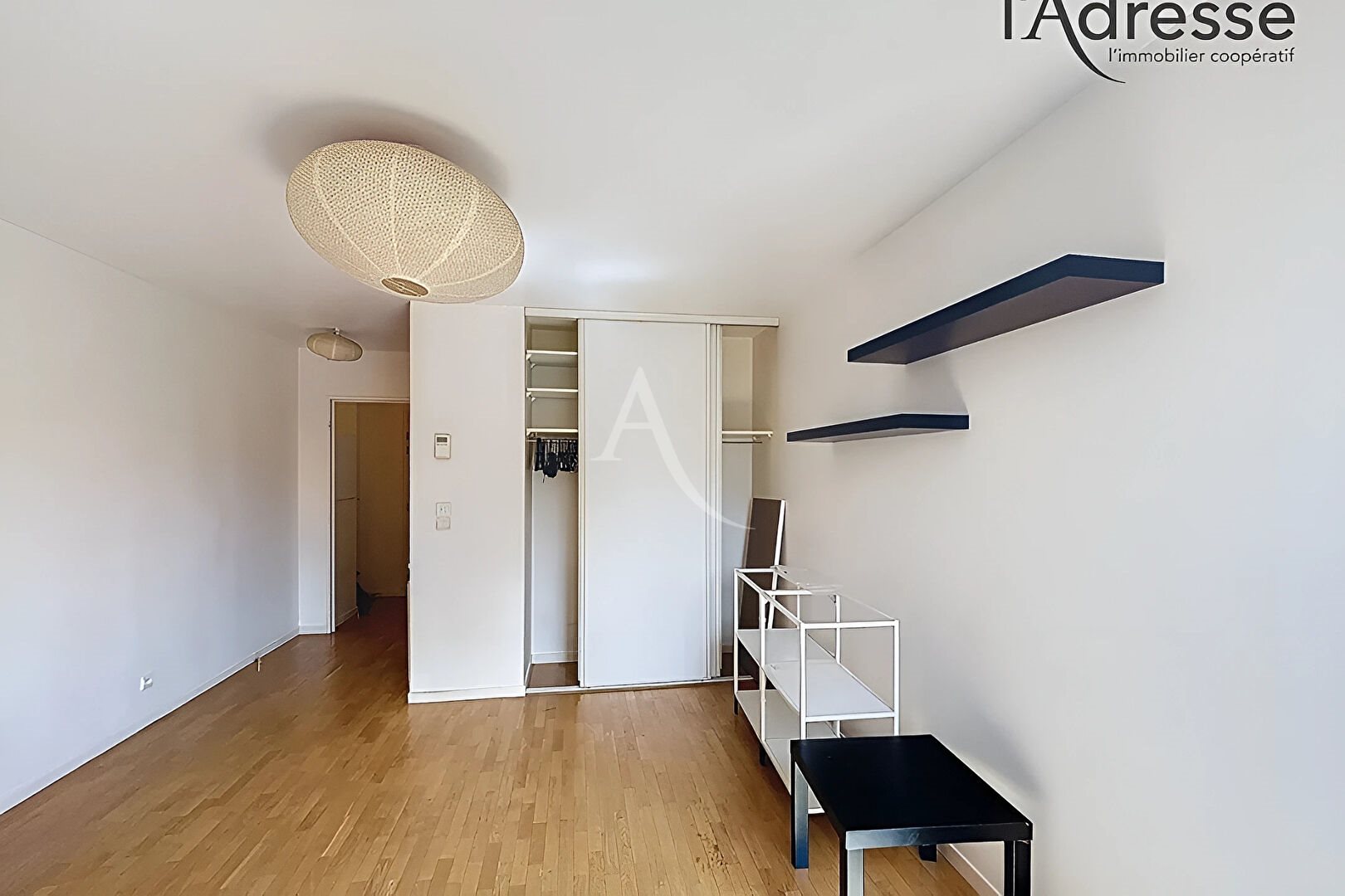 Appartement à vendre, 23m², Suresnes