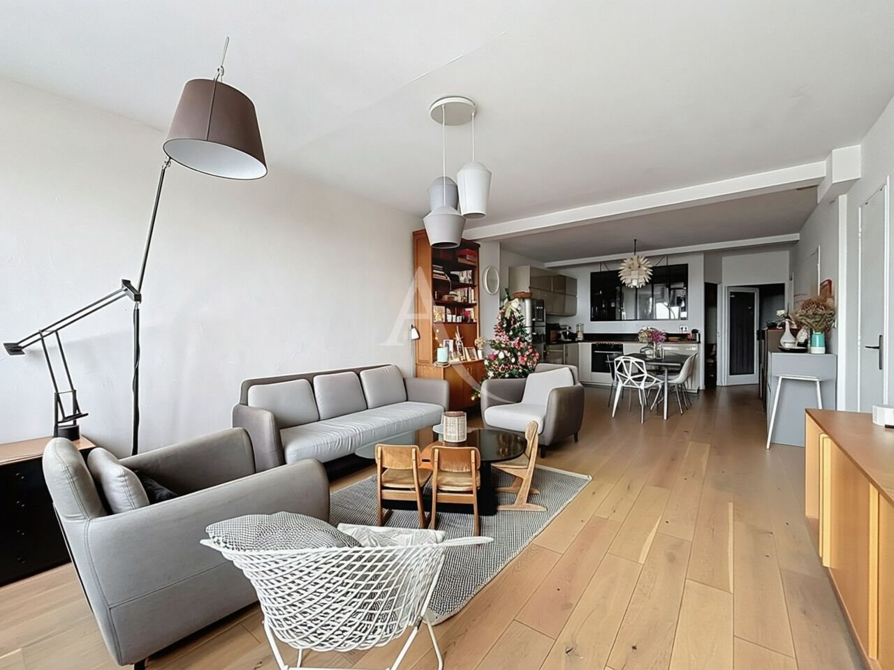 Appartement à vendre, 99m², Suresnes