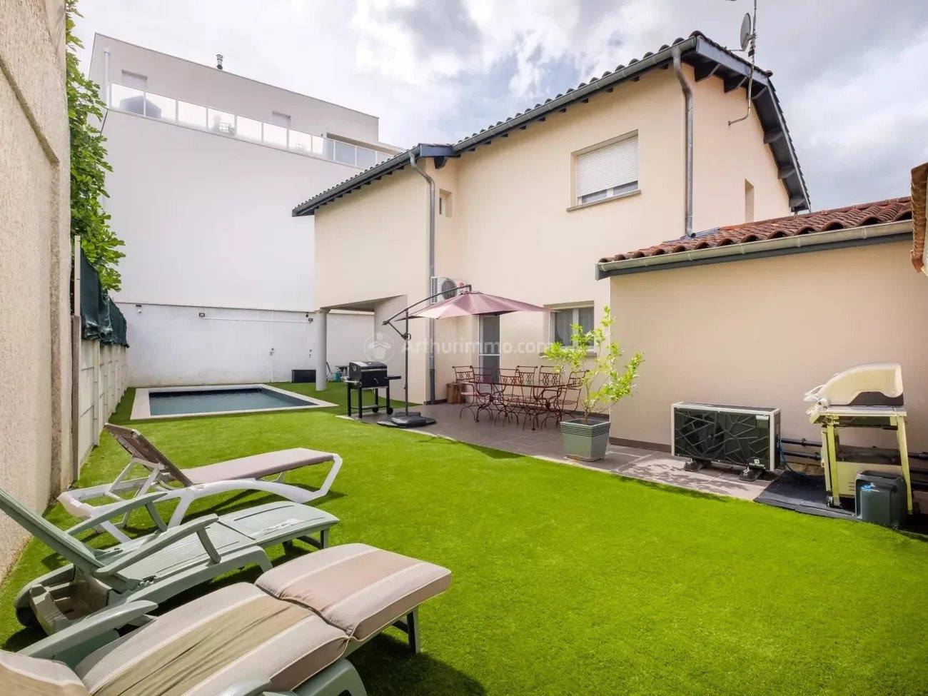Maison à vendre, NaNm², Villeurbanne