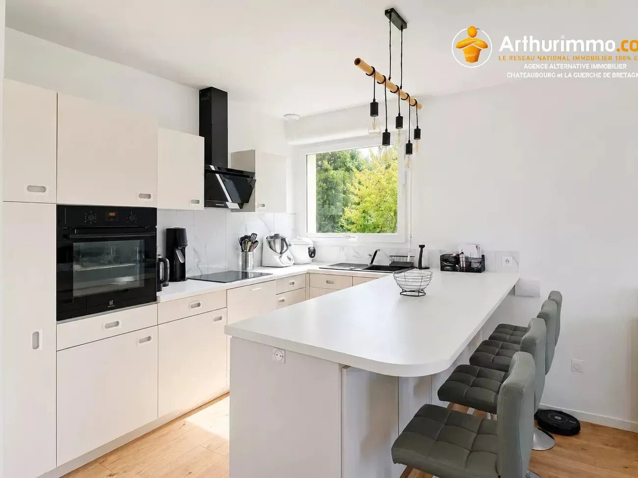 Maison à vendre, 1m², Cornillé