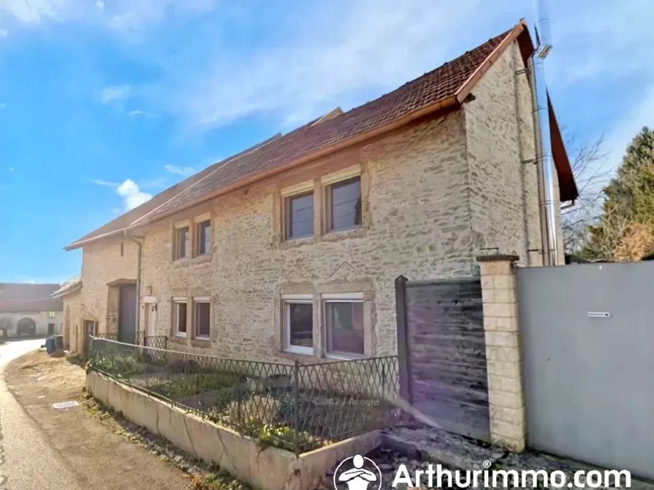 Maison à vendre, 1m², Montécheroux