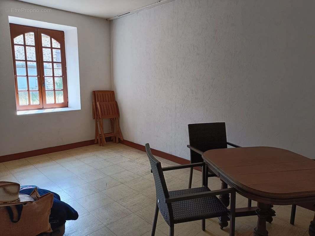 Maison à vendre, 80m², Saint-Aubin-du-Désert