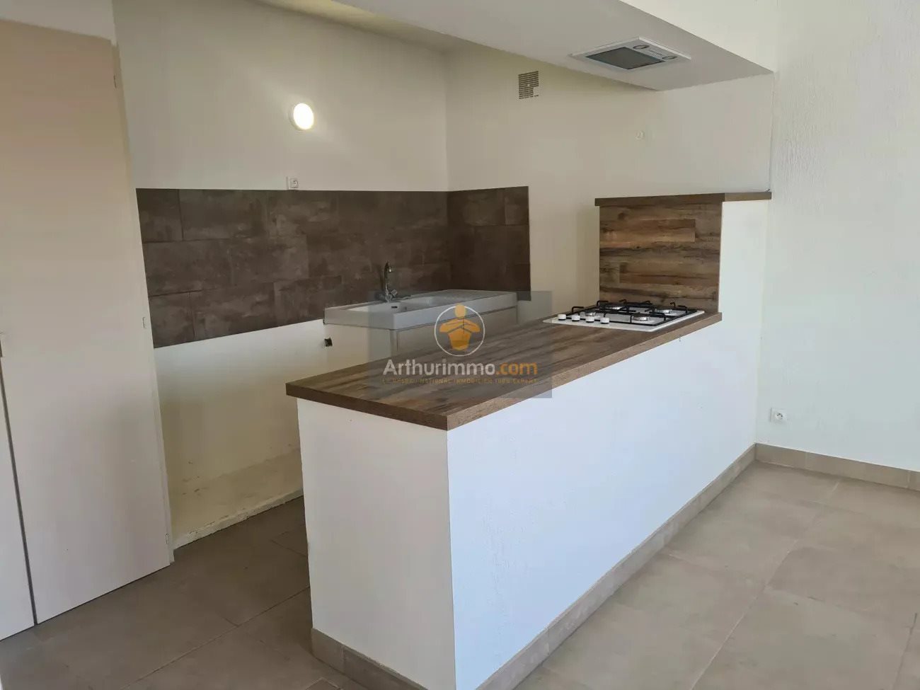 Appartement à louer, NaNm², Lapalud