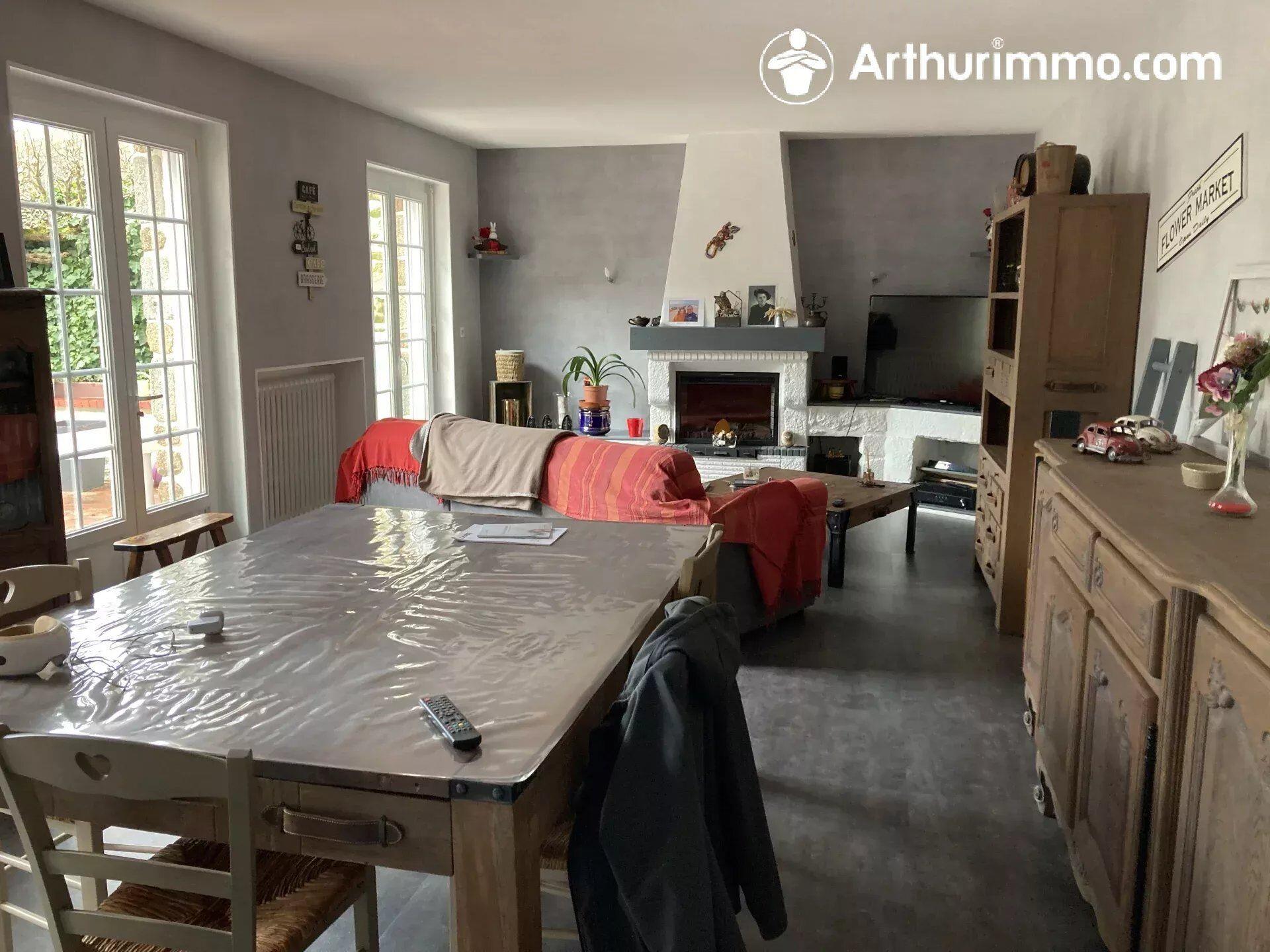 Maison à vendre, 180m², Courcité