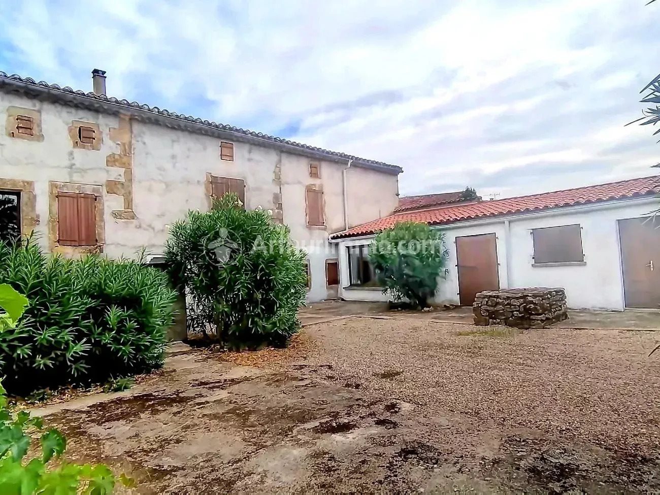 Maison à vendre, 1m², Viviers-lès-Montagnes