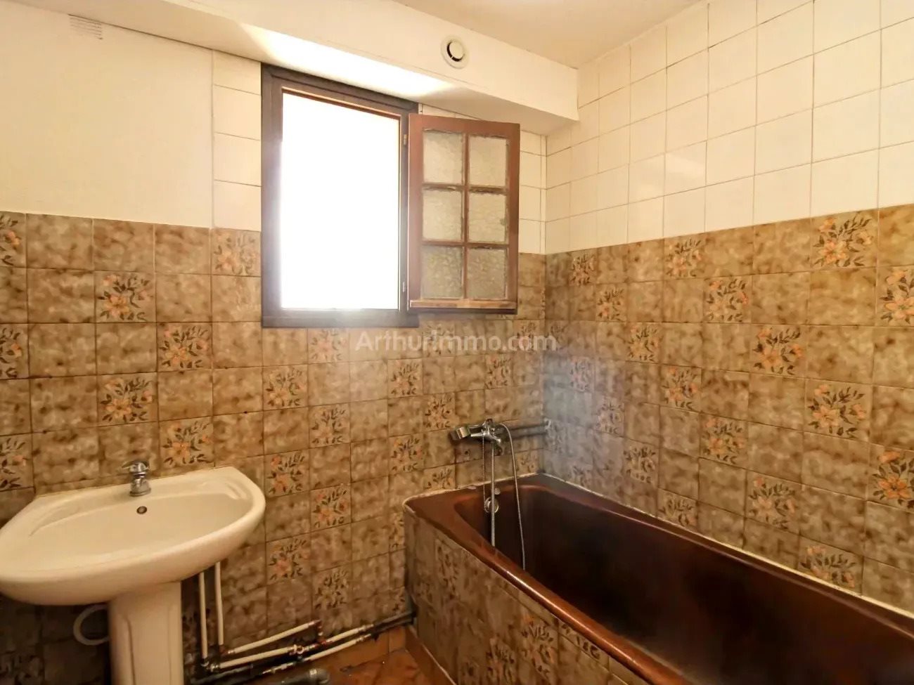 Maison à vendre, 2m², Rossillon