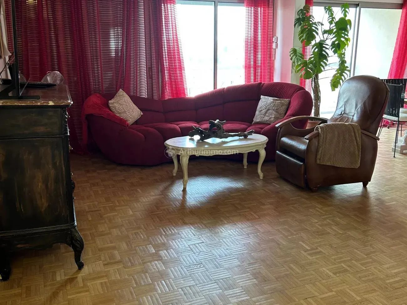 Appartement à louer, NaNm², Bron