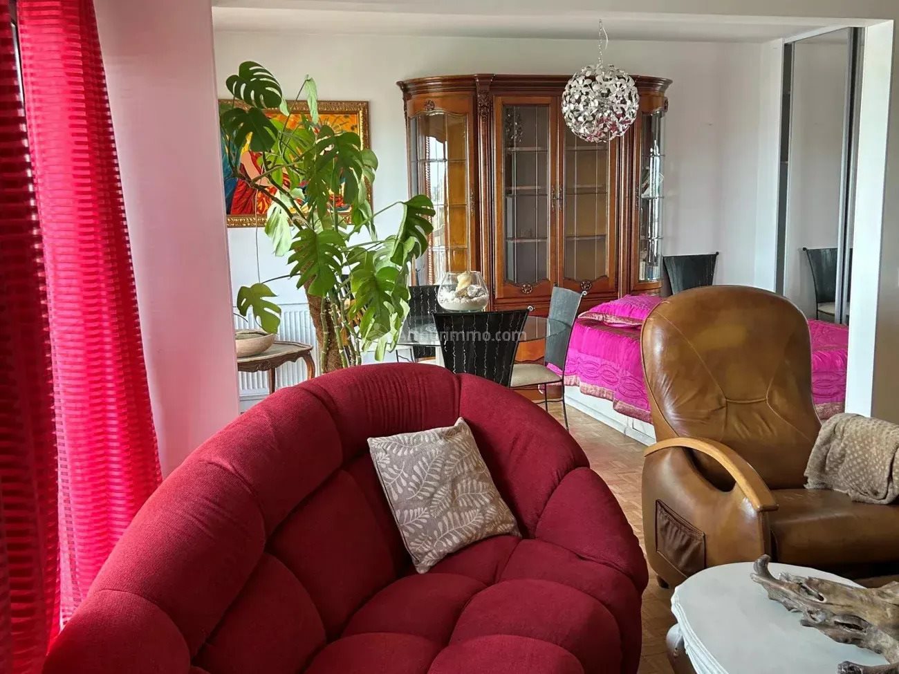 Appartement à louer, NaNm², Bron