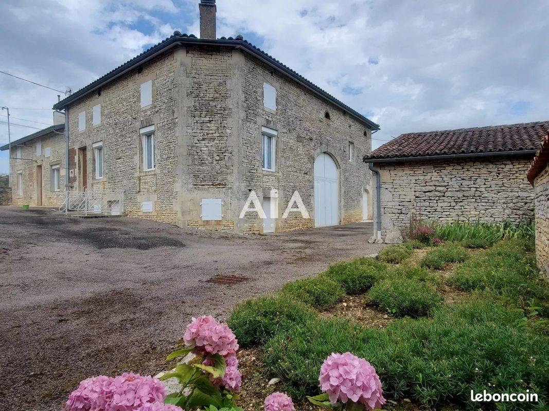 Maison à vendre, 194m², Poursac
