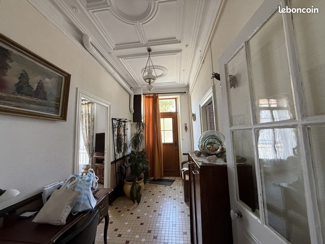 Maison à vendre, 226m², Saint-Laurent-de-Céris