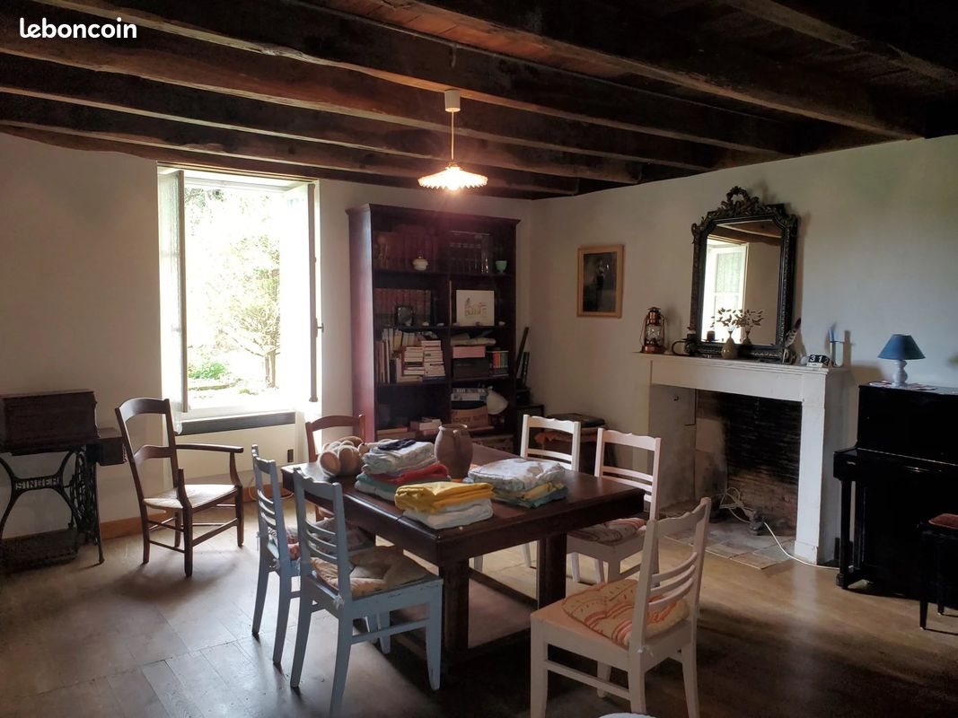 Maison à vendre, 209m², Nanteuil-en-Vallée