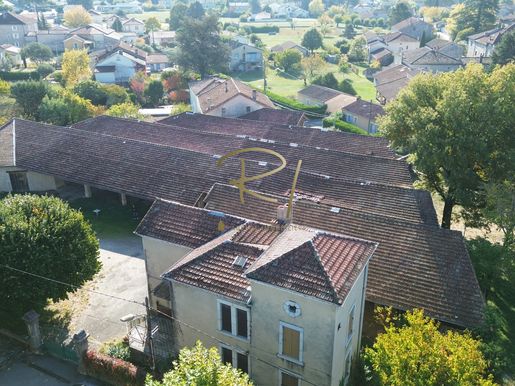 Maison 10 pièces 132 m² · à Ruoms · 132 m² · 750 000 €