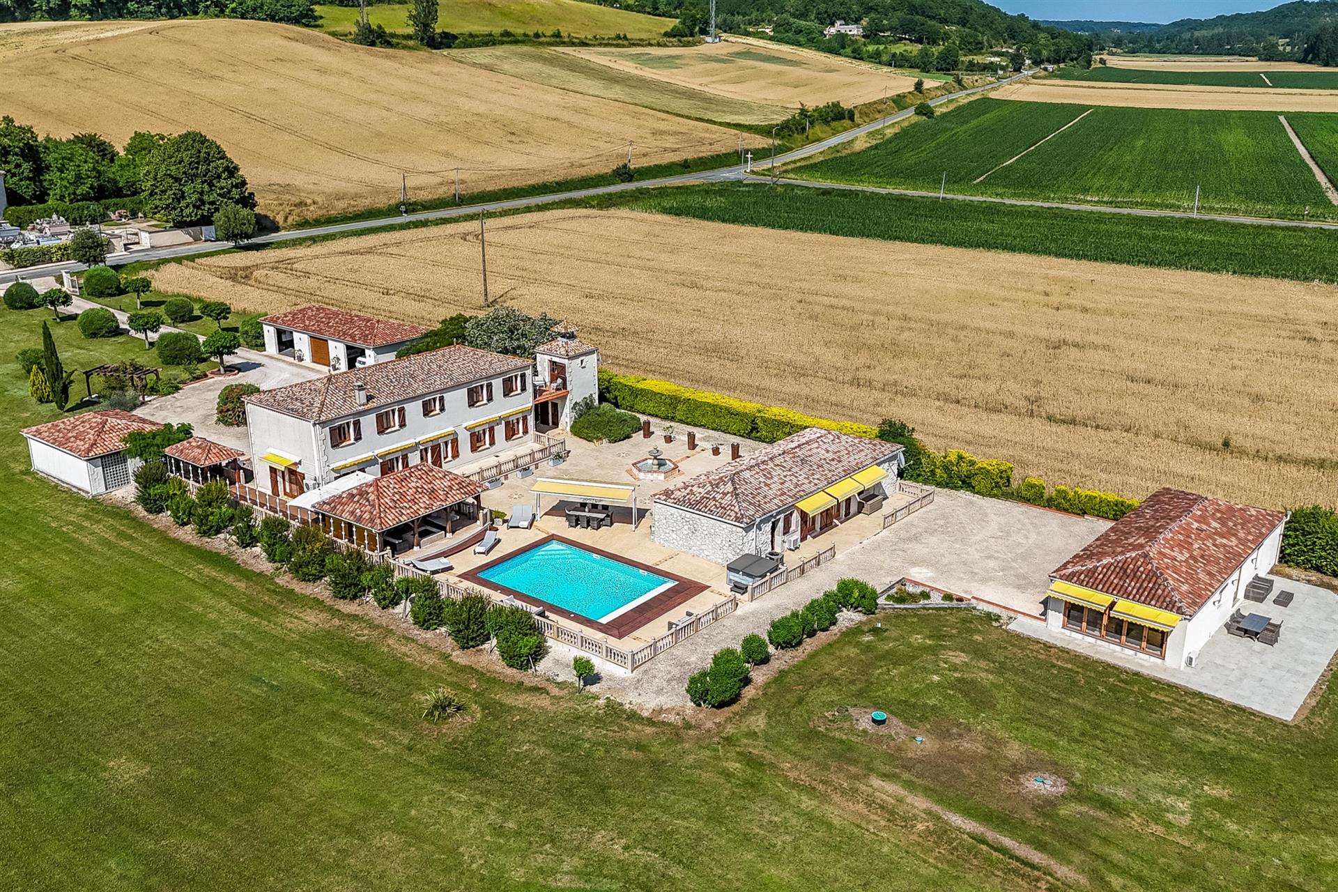 Maison à vendre, 4710m², Tournon-d'Agenais