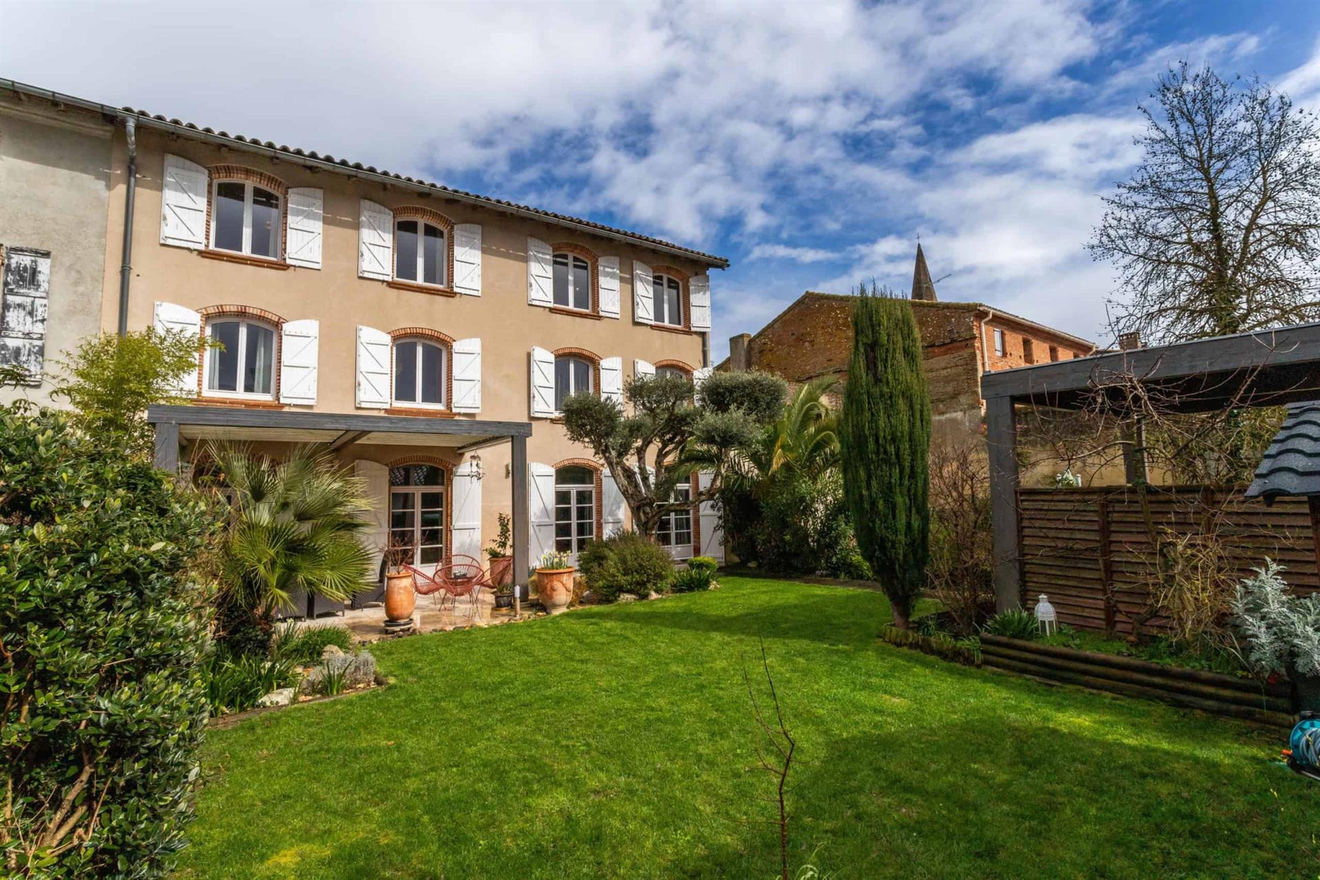 Maison à vendre, 333m², Saint-Nicolas-de-la-Grave