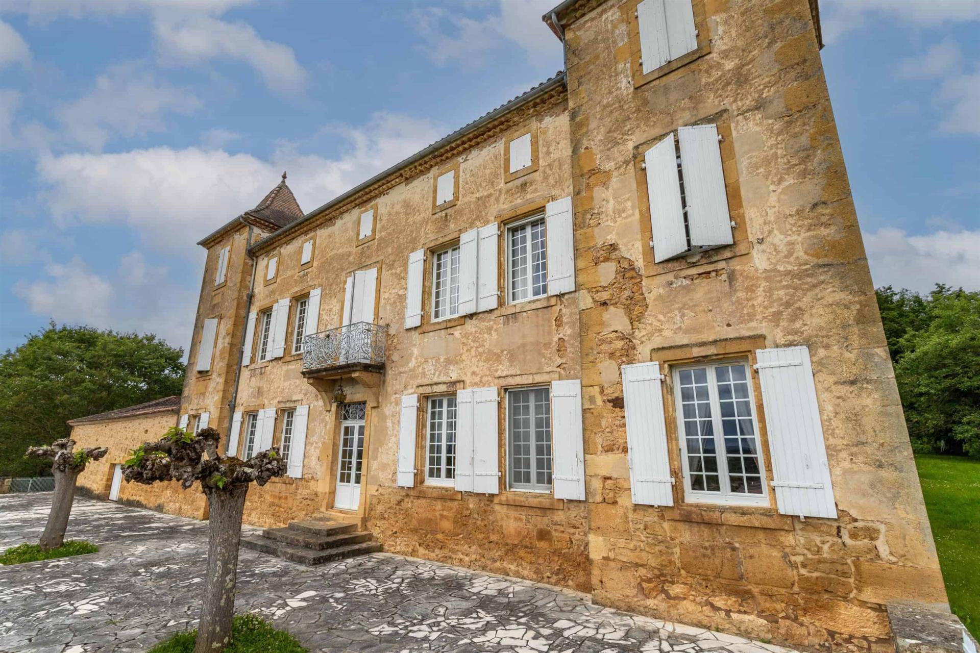 Maison à vendre, 425m², Fumel