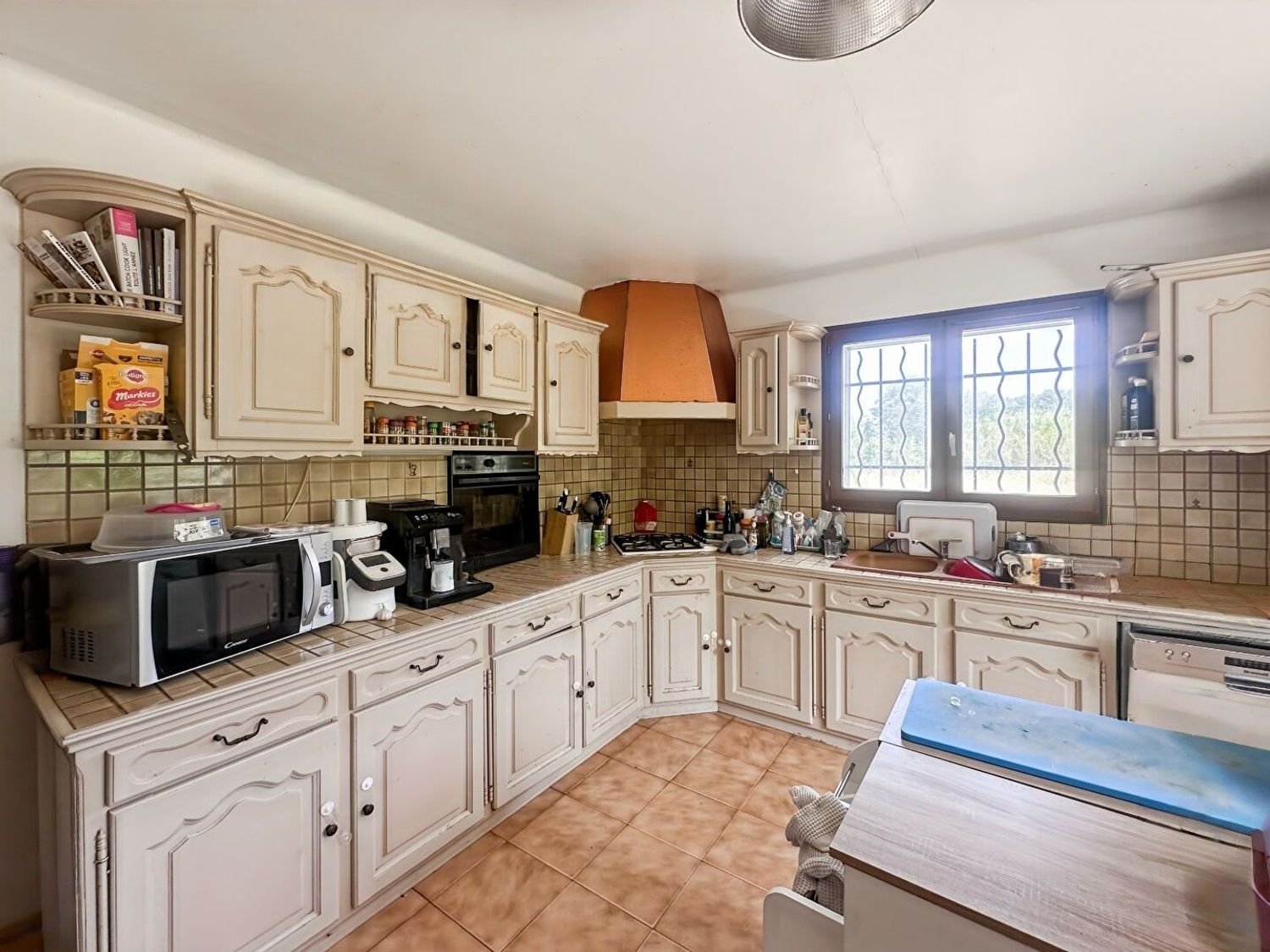 Maison à vendre, 110m², Mas-Blanc-des-Alpilles