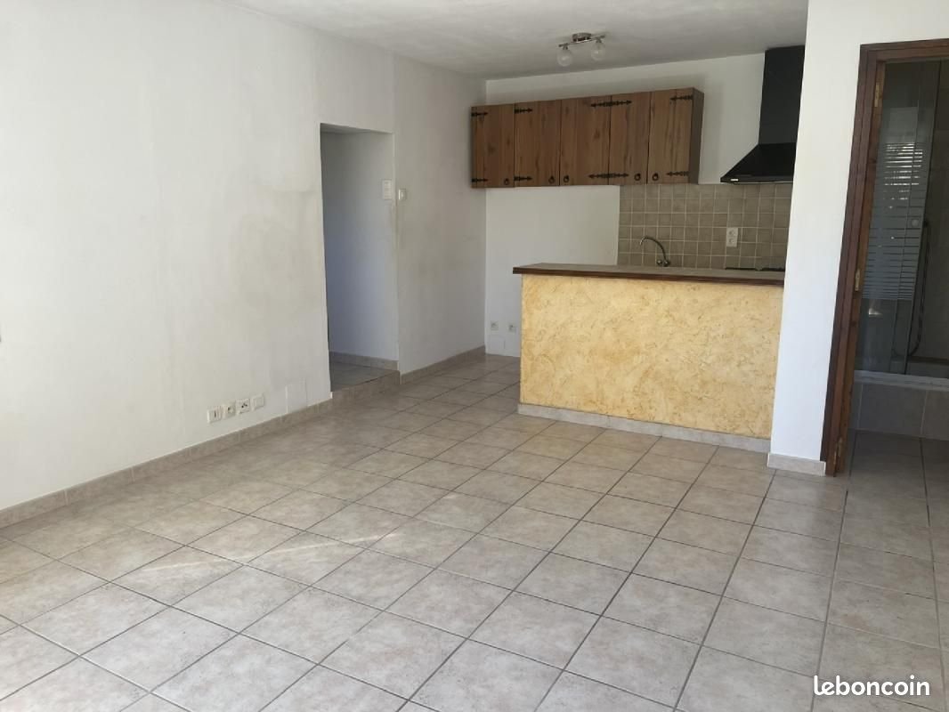 Appartement à louer, 32m², Gardanne