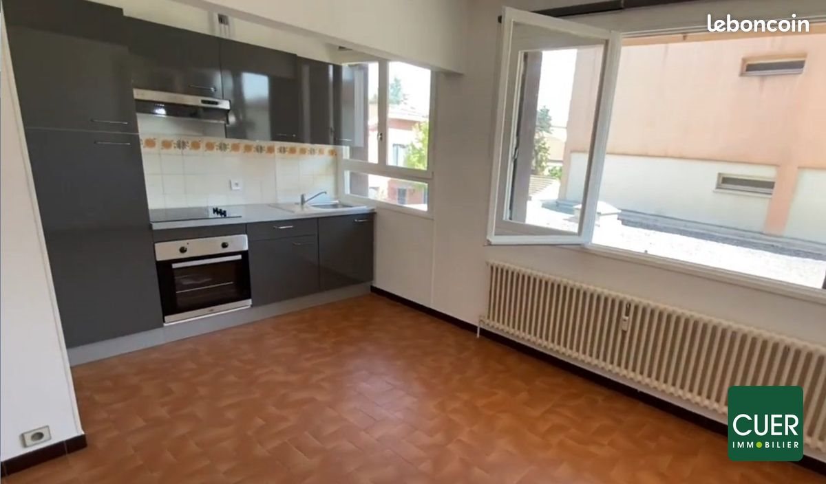 Appartement à louer, 27m², Valence