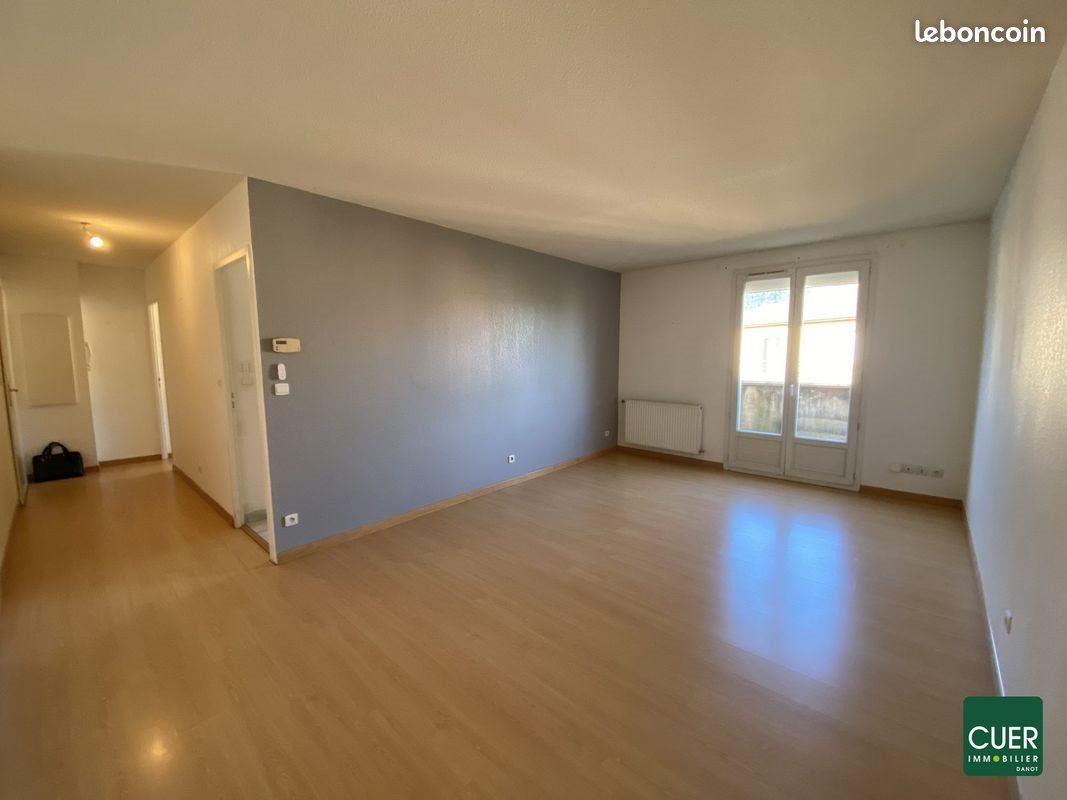Appartement à louer, 64m², Guilherand-Granges