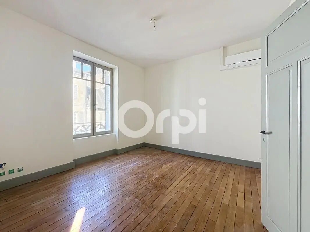 Appartement à louer, 70m², Brive-la-Gaillarde