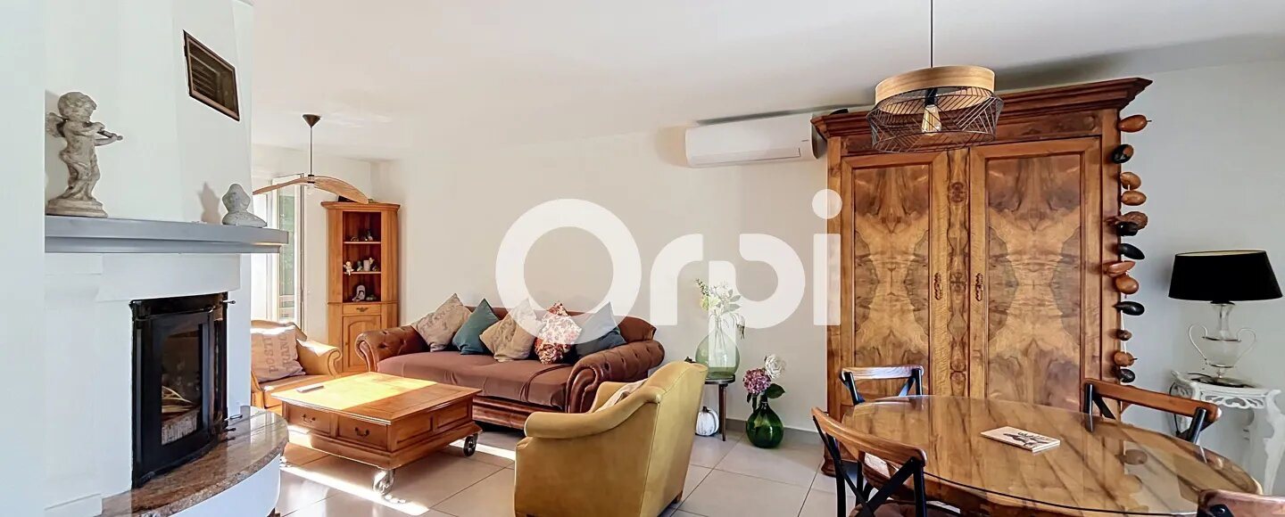 Maison à vendre, 111m², Ussac