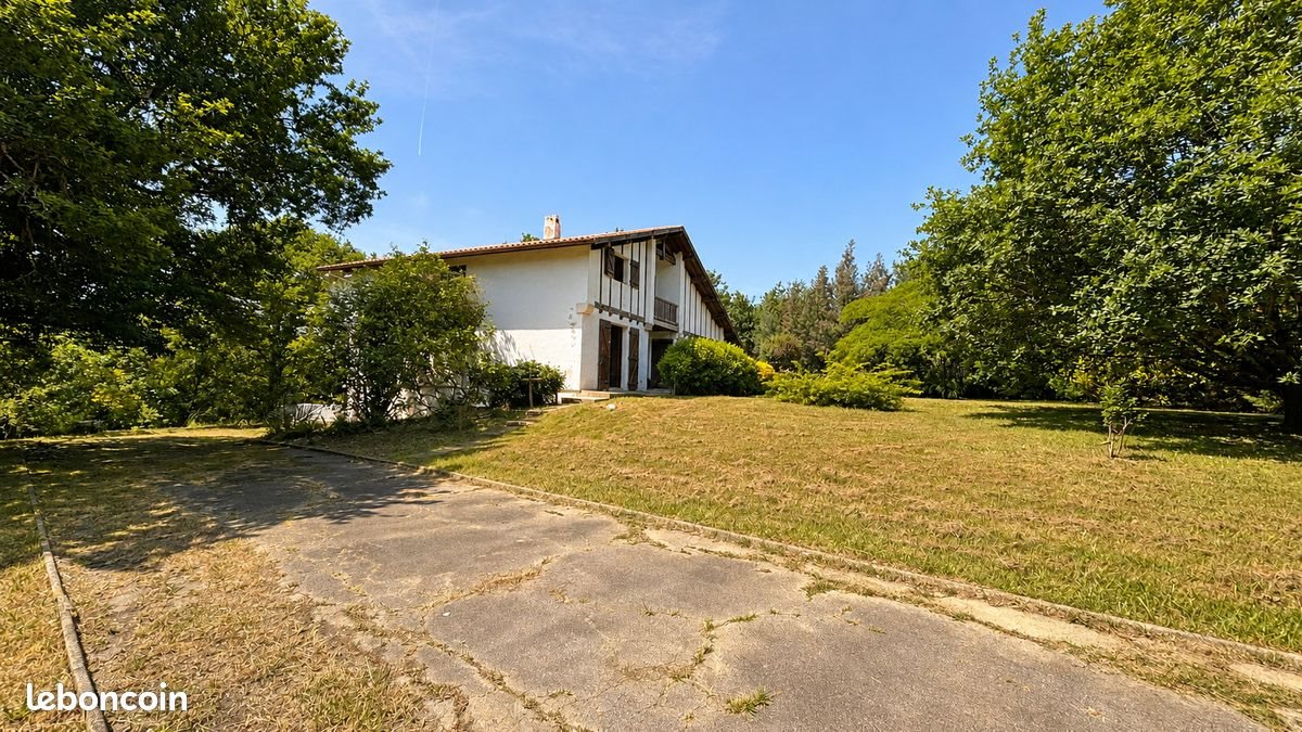 Maison à vendre, 198m², Briscous