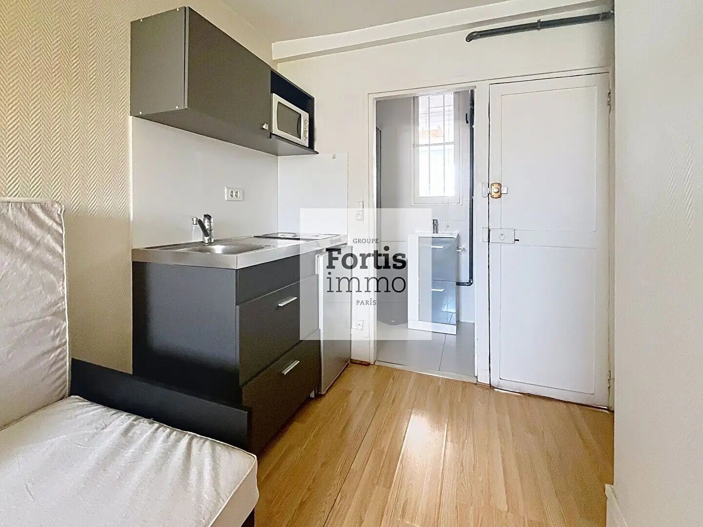 Appartement à louer, 12m², Paris 9ème
