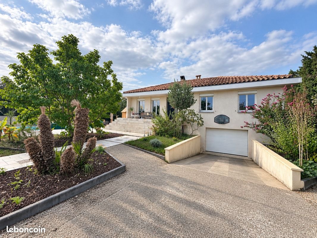 Maison à vendre, 194m², Saint-Louis-de-Montferrand