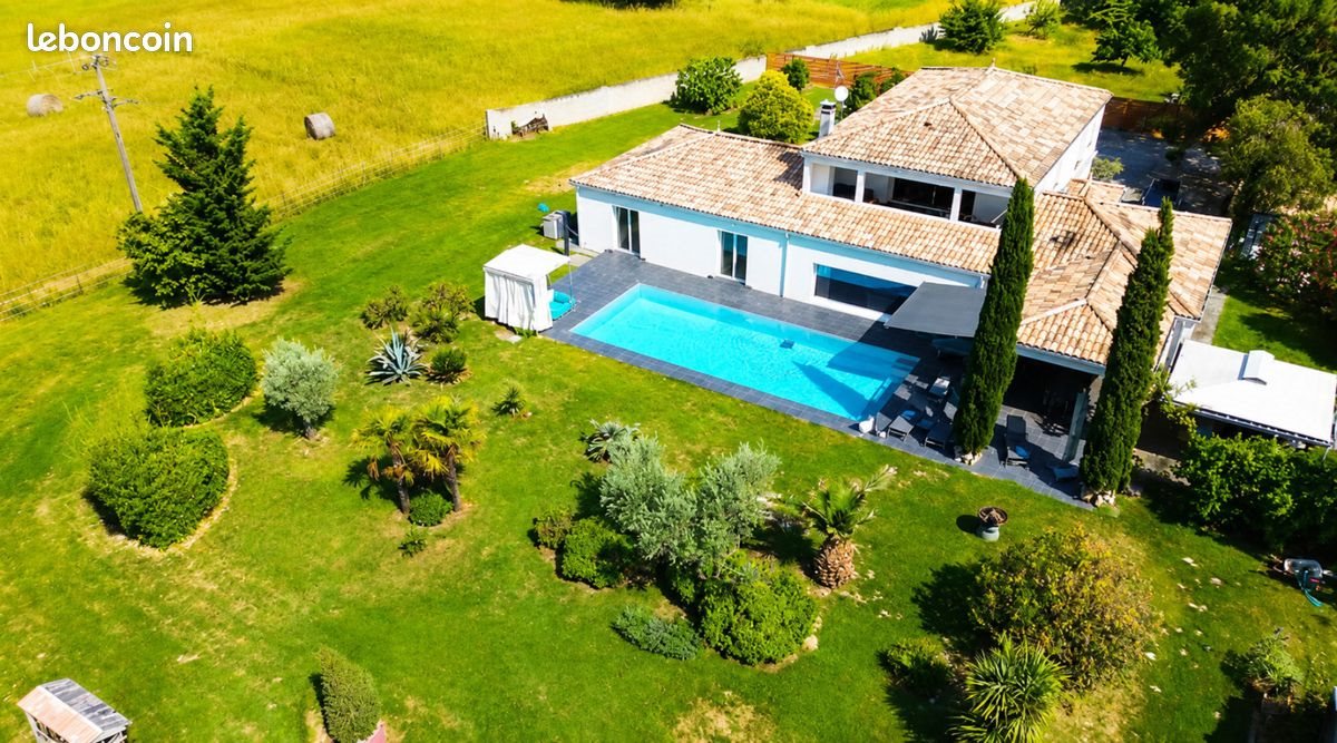 Maison à vendre, 250m², Carignan-de-Bordeaux