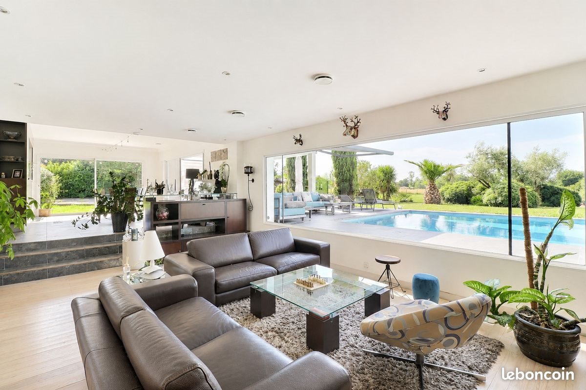 Maison à vendre, 250m², Carignan-de-Bordeaux