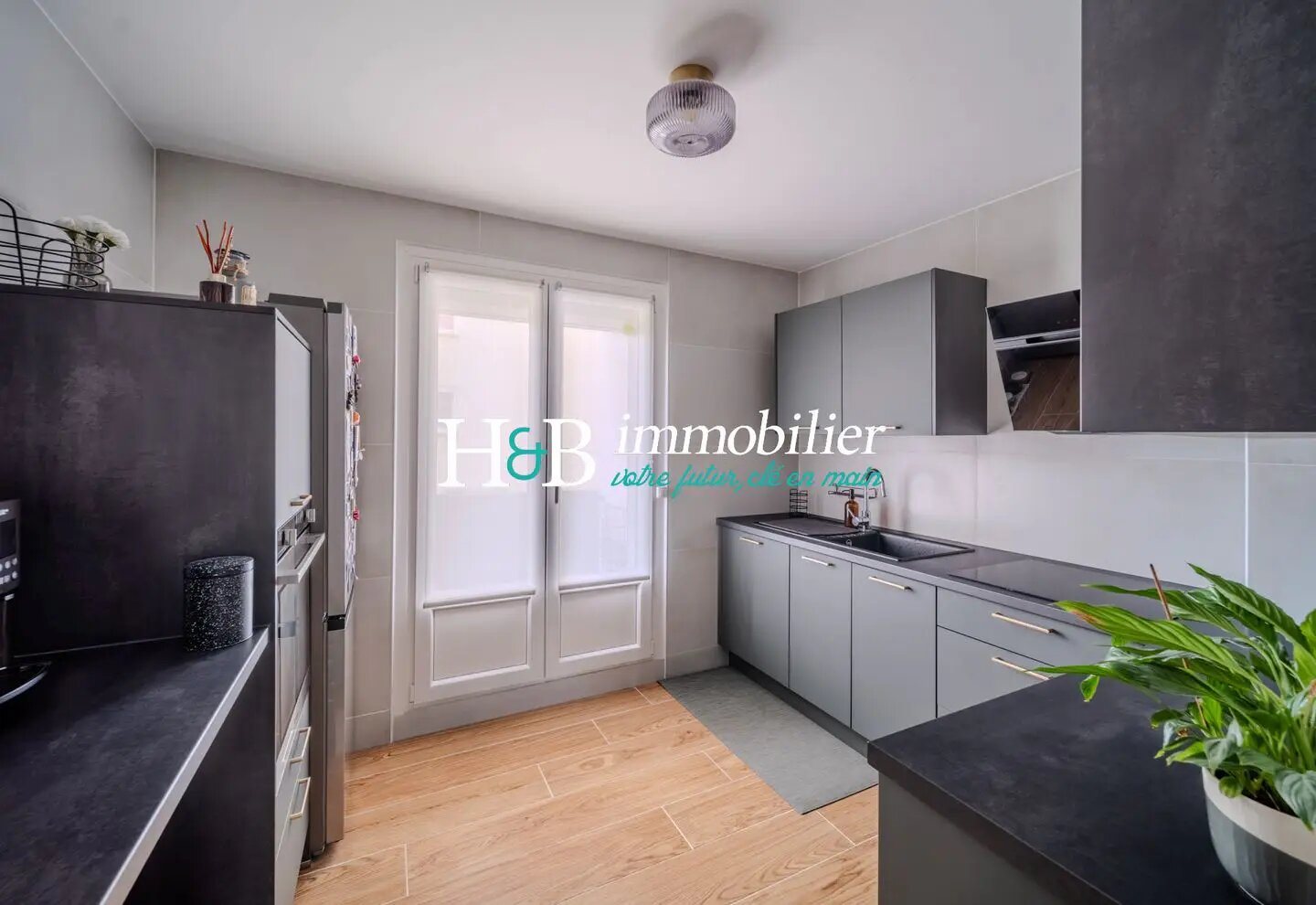 Appartement à vendre, 74m², Saint-Max