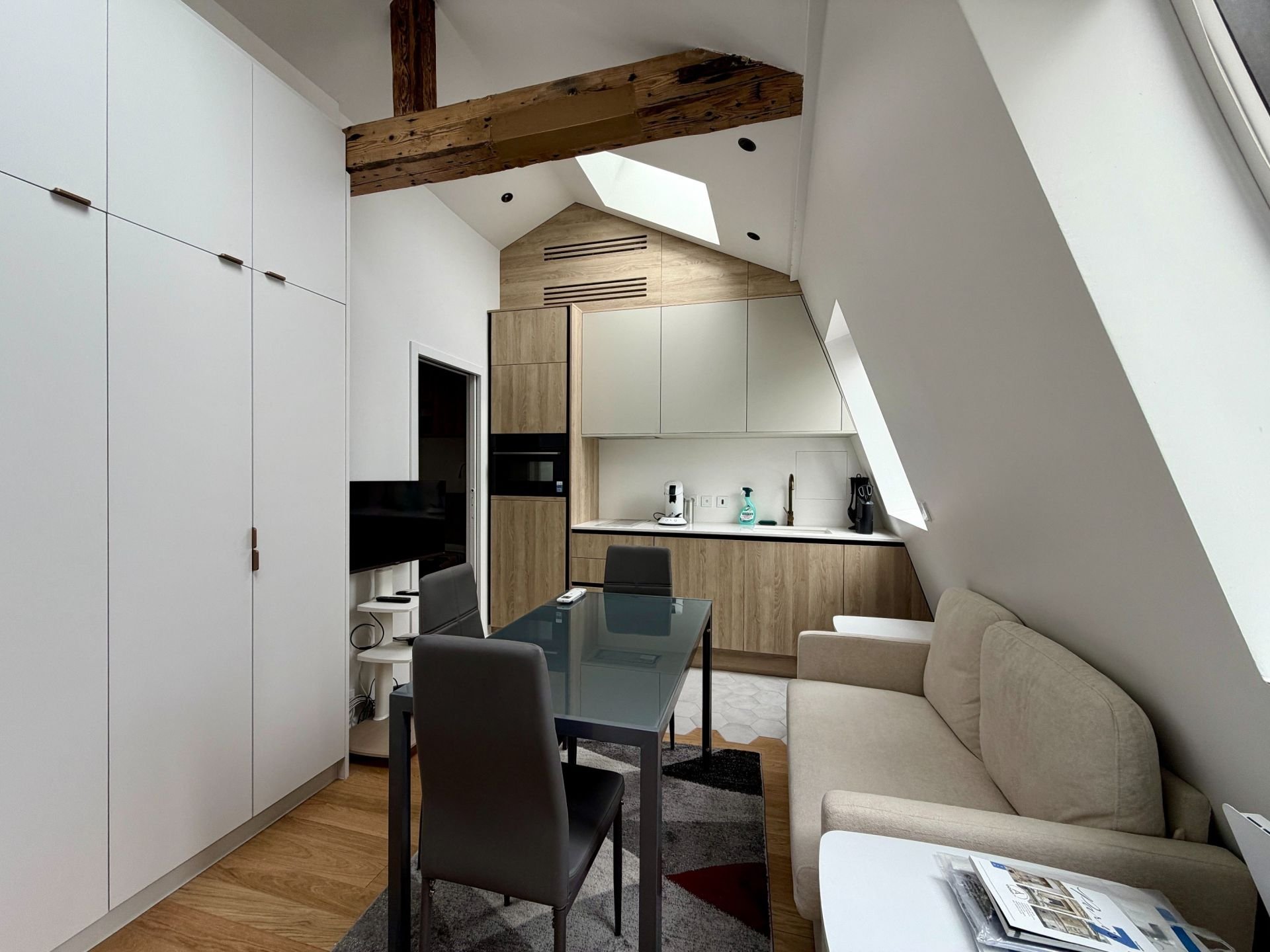 Appartement à louer, 19m², Paris 7ème
